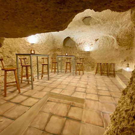 Villa Sol Casa Con Cueva Privada Y Vistas A La Iglesia Requena Buitenkant foto